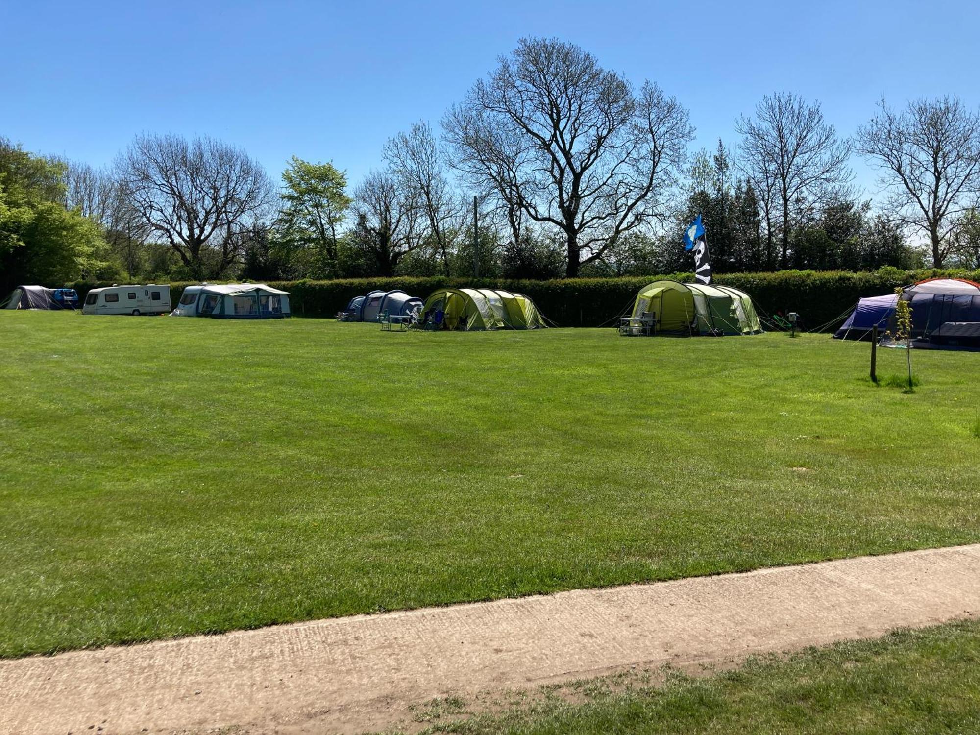 Bank Top Camping-North York Moors With Pitches For Caravans, Camper Vans And Tents Hotel Pickering Room photo